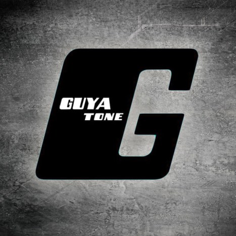 G-logo-on-background